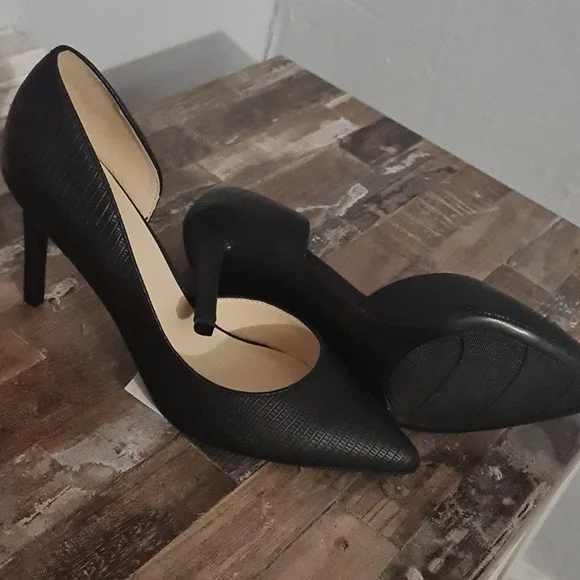 Nine West black Heels 8.5 - Picture 2 of 2